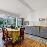 La Maison De Famille 펜션 Luçon