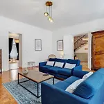 La Maison De Famille