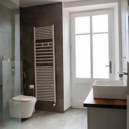 La Maison De Famille