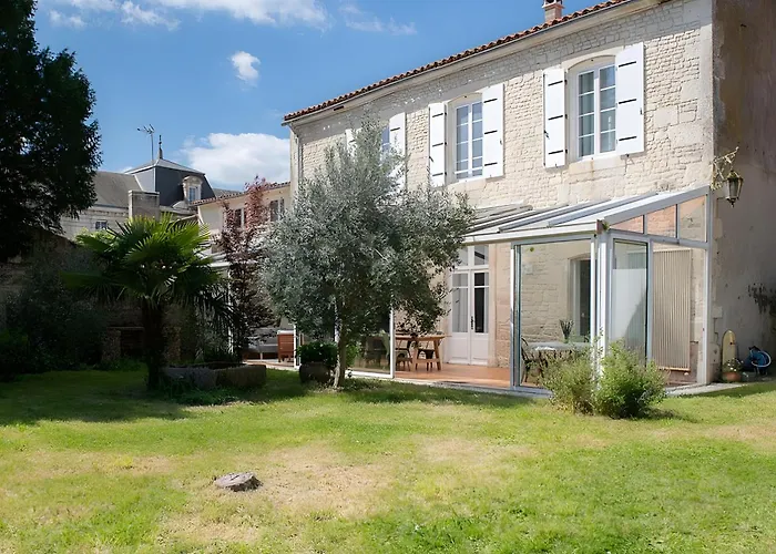 La Maison De Famille Holiday home *